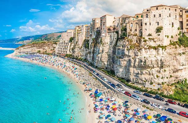 Tropea Holiday House エクステリア 写真